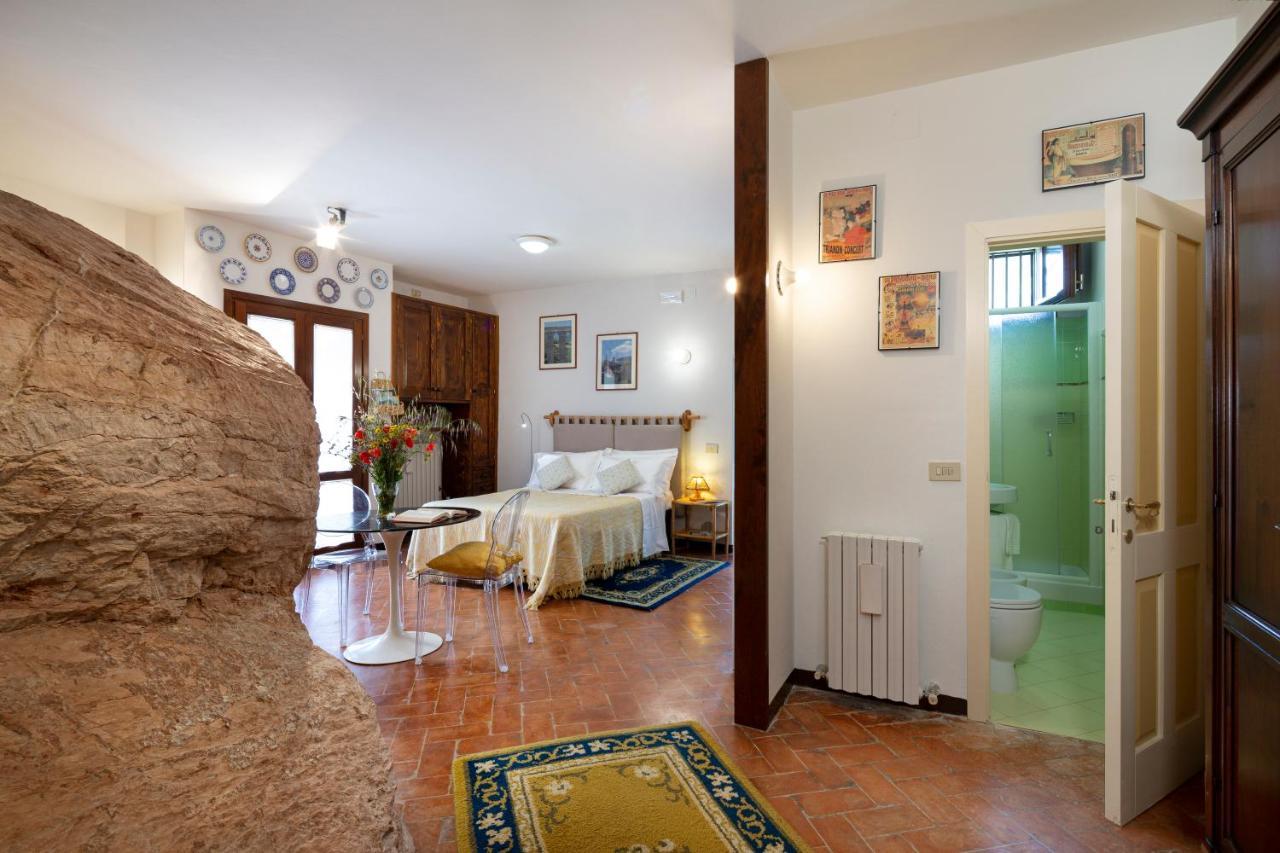 Residence Menotre Rasiglia Dış mekan fotoğraf