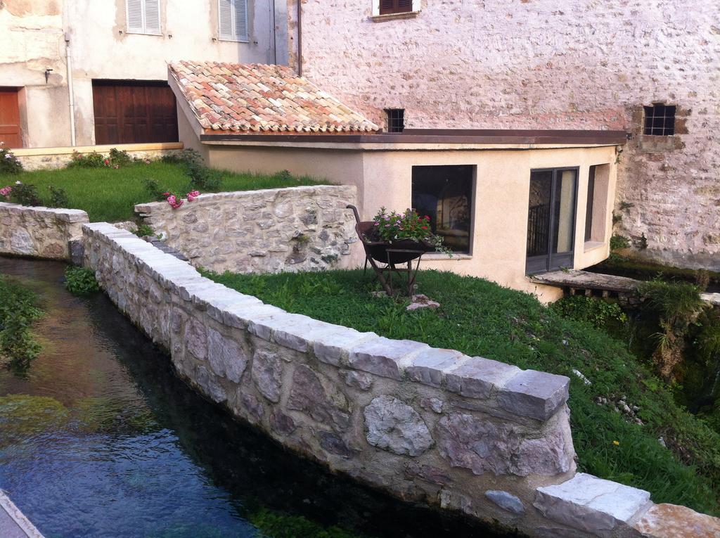 Residence Menotre Rasiglia Dış mekan fotoğraf