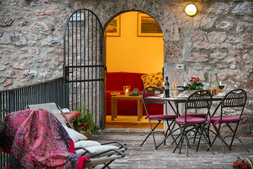 Residence Menotre Rasiglia Oda fotoğraf