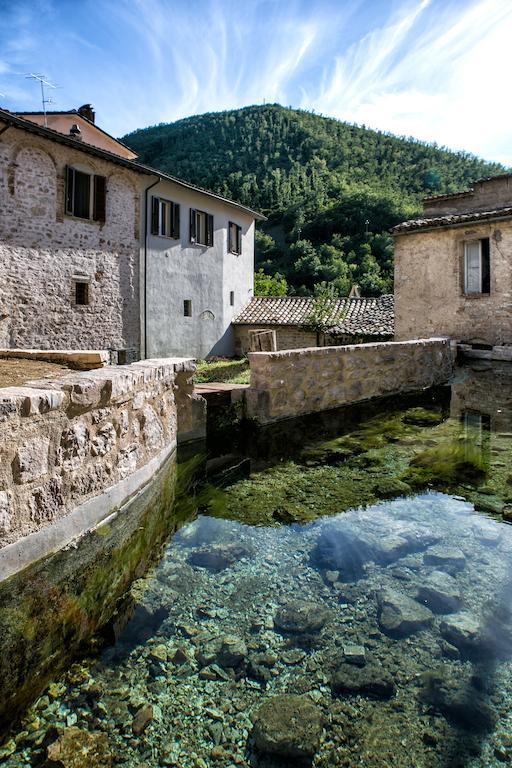 Residence Menotre Rasiglia Dış mekan fotoğraf